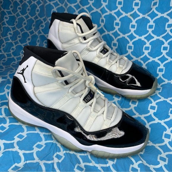 Nike Men's size 12 Air Jordan 11 Concord retro og 2018 classic
